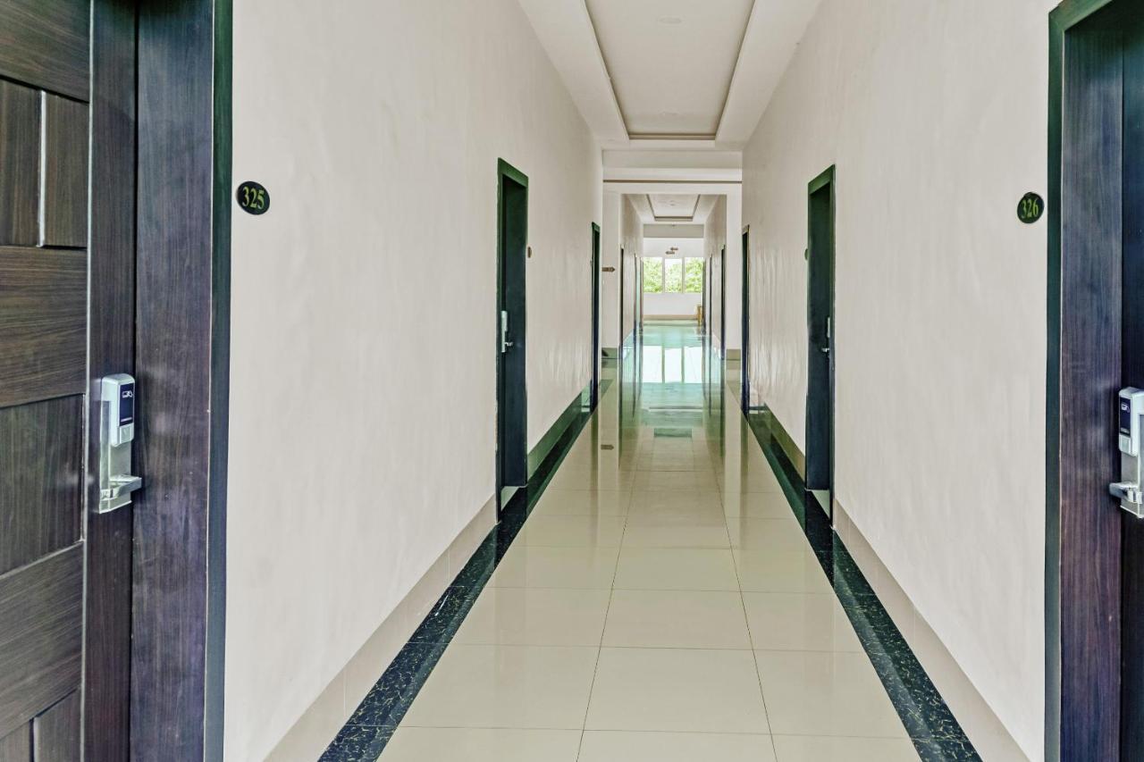 Kirei Hotel Bantaeng Exterior photo